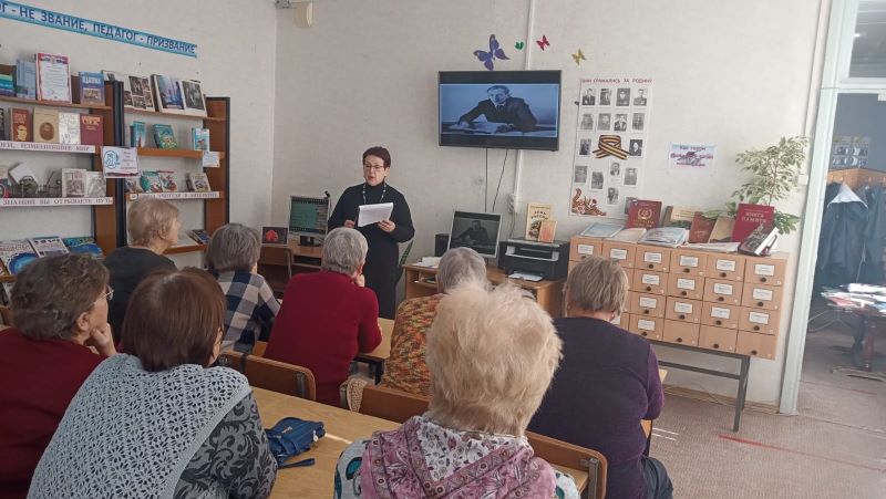 «Нам время дается недаром…»